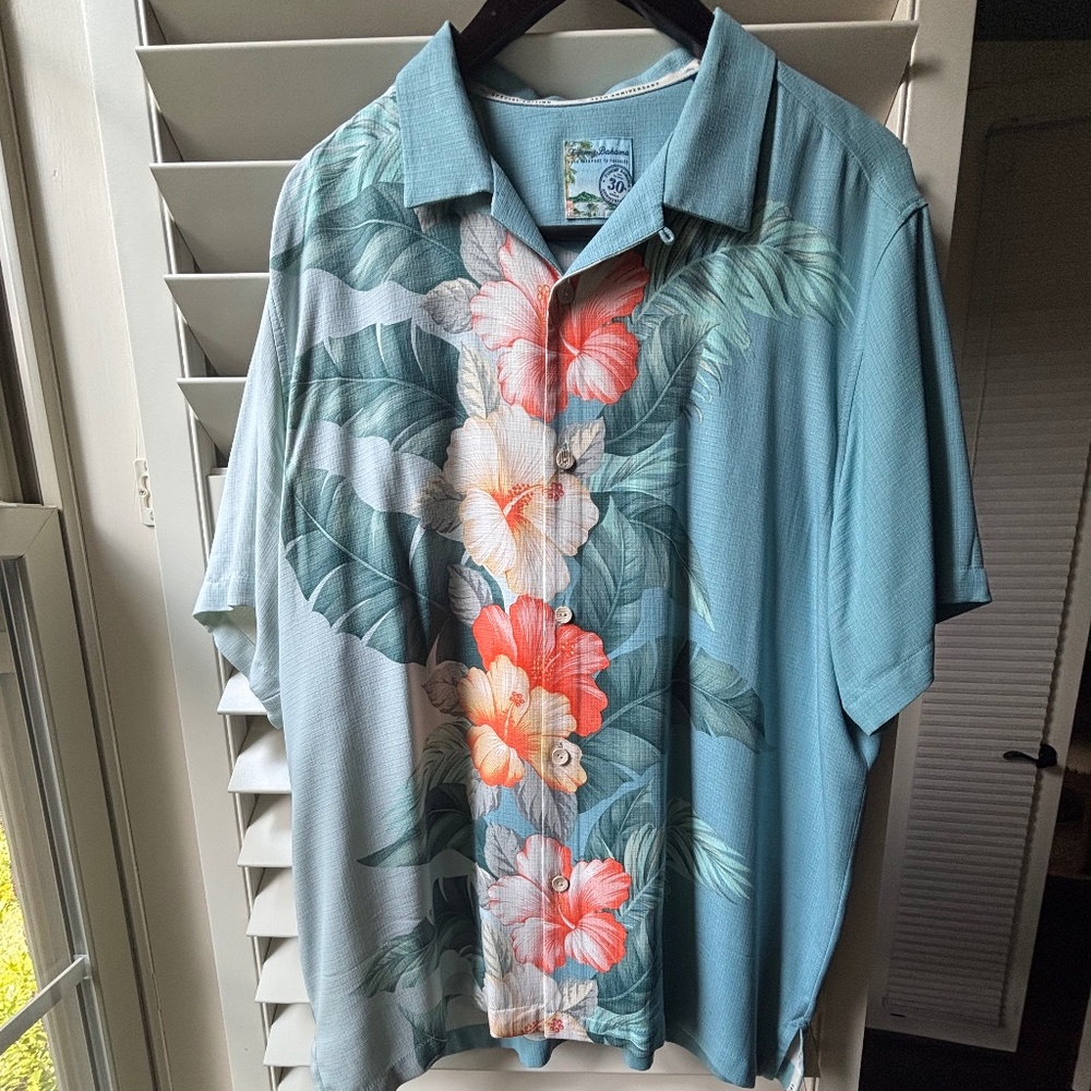 Like New! Tommy Bahama Limited Edition Camp Shirt